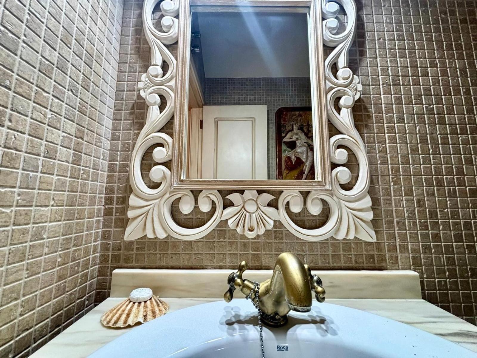 Hoibai, Raina, Atico, Con Vistas Al Casco Historico De Baiona, Galicia Apartment Luaran gambar